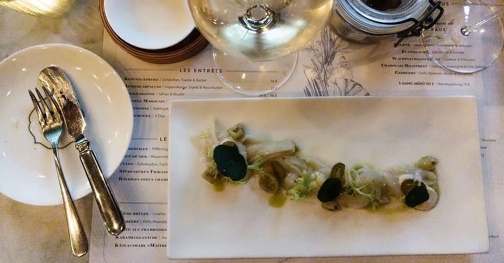 Restaurantkritik Brasserie Colette: Kalmar, Stachelbeere, Topinambur und Jalapeno