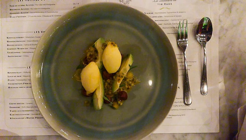 Restaurantkritik Brasserie Colette: Karamellganache, Avocado und Passionsfruchtessig